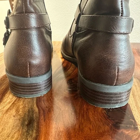 Worn once G by Guess boots size 8 1/2 - Picture 4 of 8